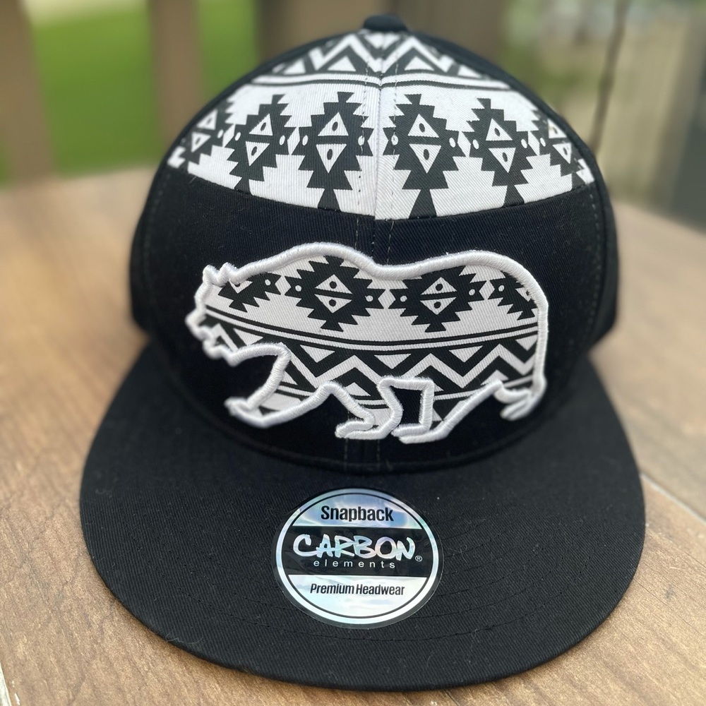 Carbon Elements Cali Bear Black-White Snapback Hat
